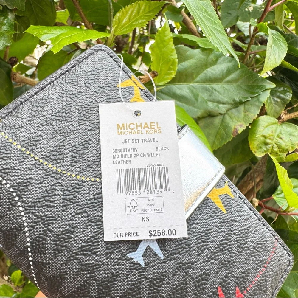 Michael Kors Jet Set Travel Bifold Wallet MK Black Multi Airplane Limited - Picture 9 of 14